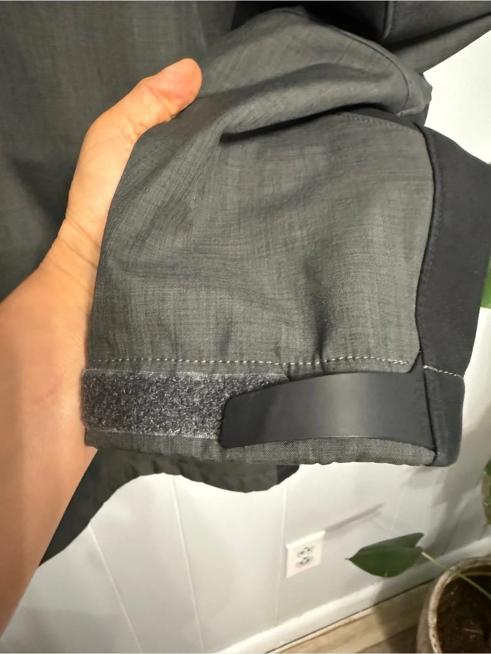 The North Face Men's Charcoal Gray Performance Jacket with Black trim & Lining